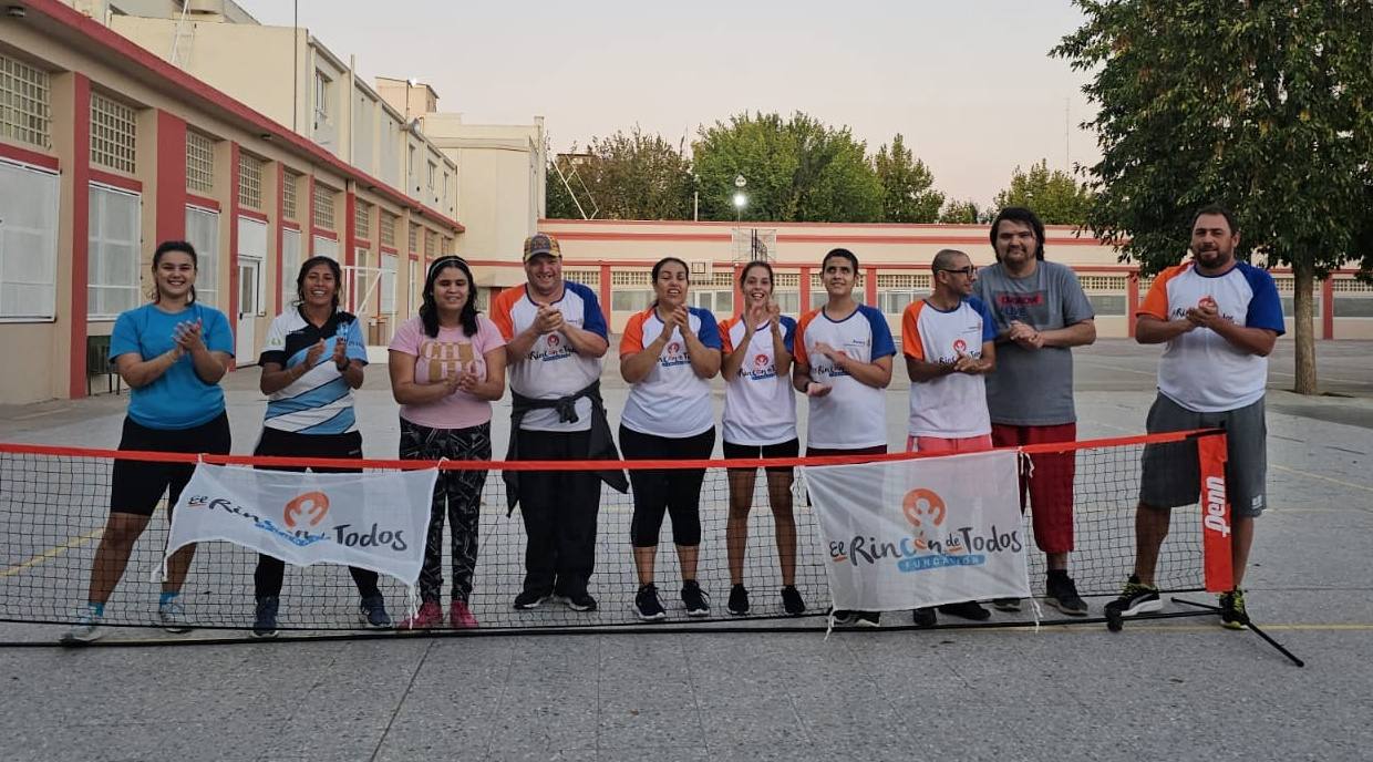 Tenis