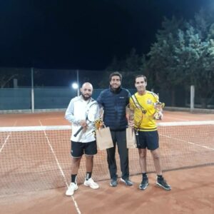 Tenis