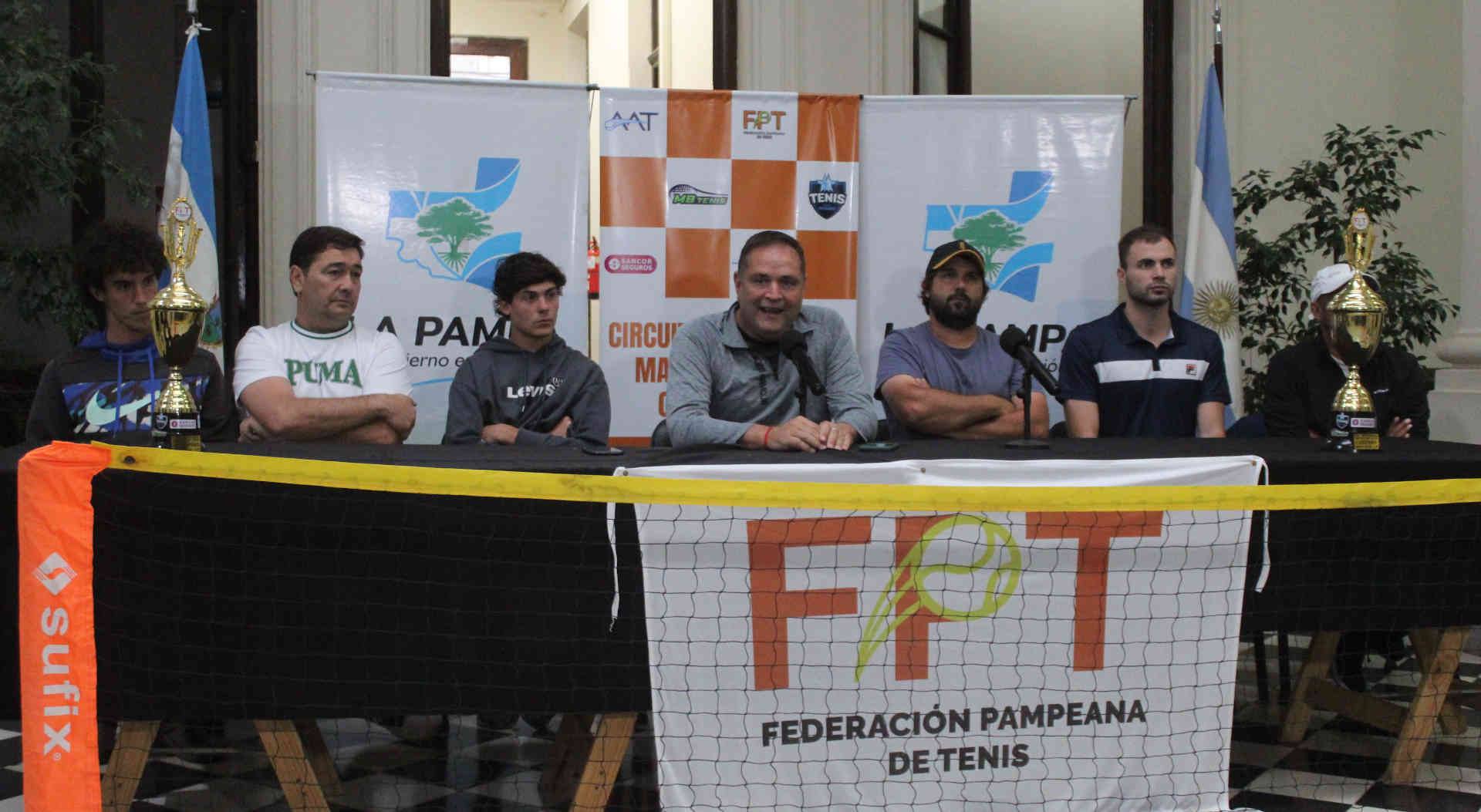 Tenis
