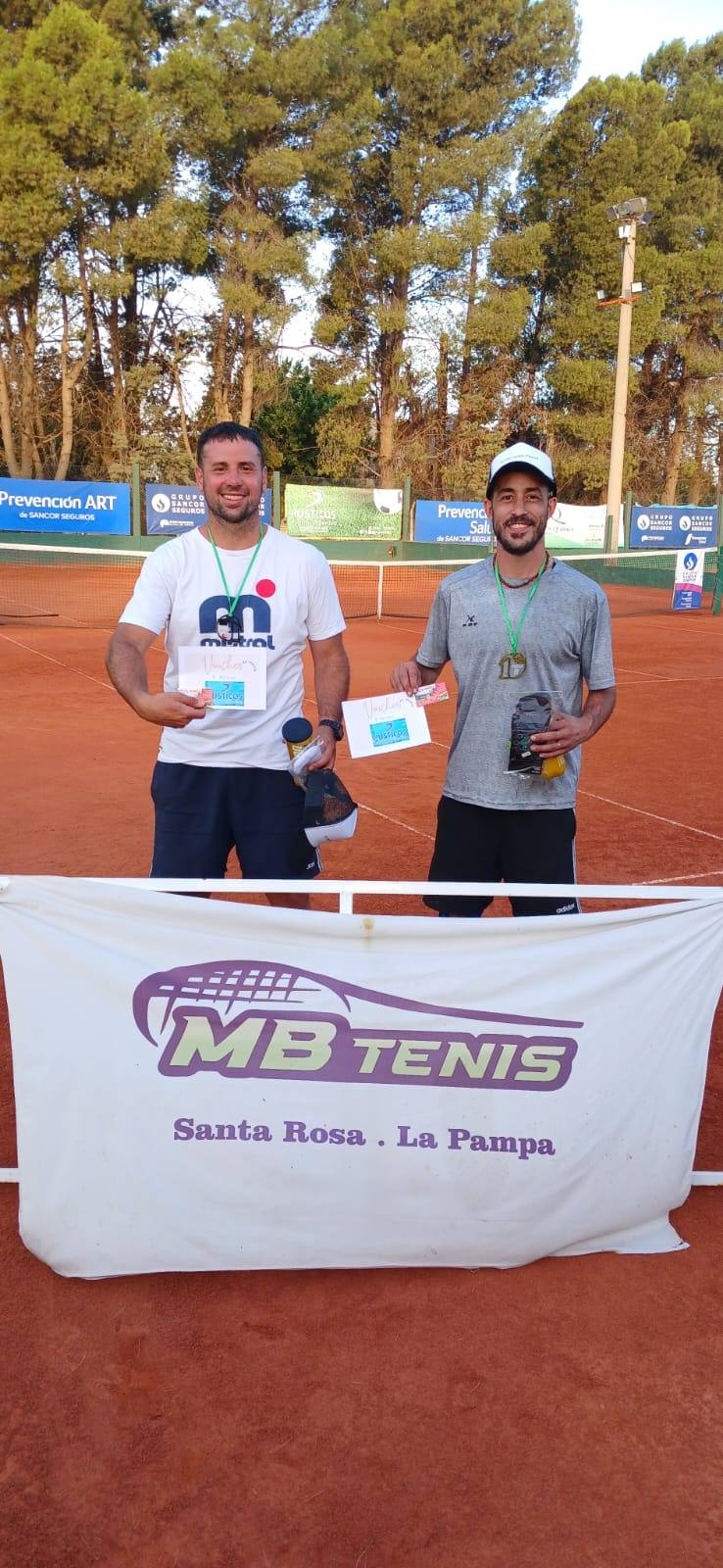 Tenis