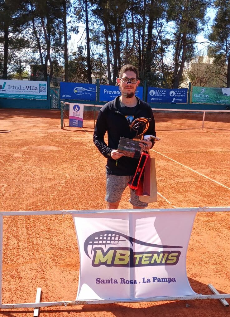 Tenis