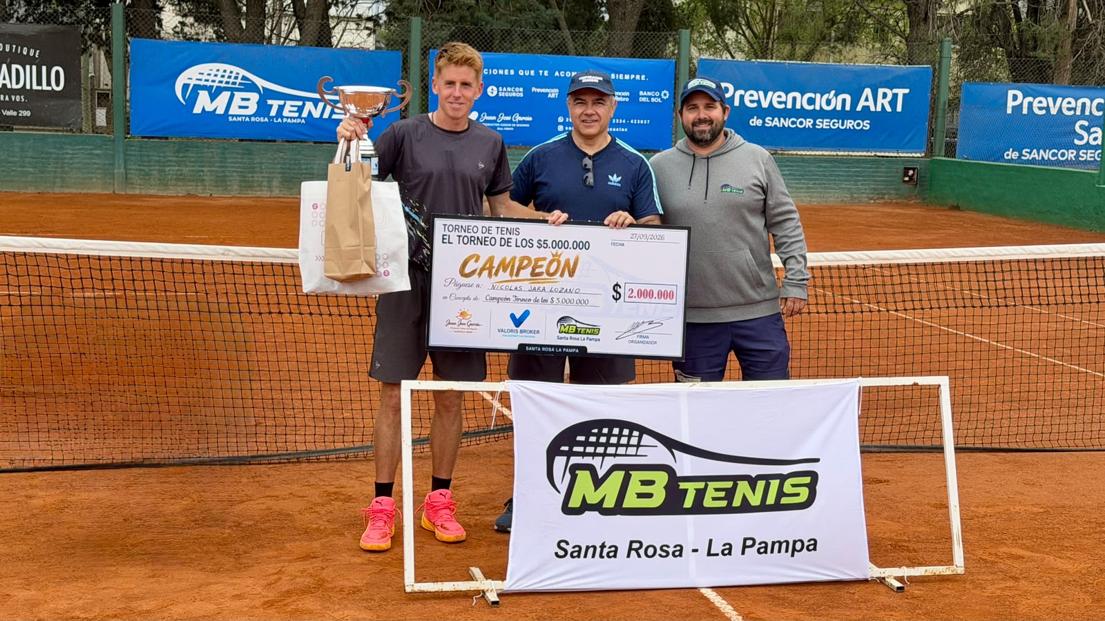 Tenis